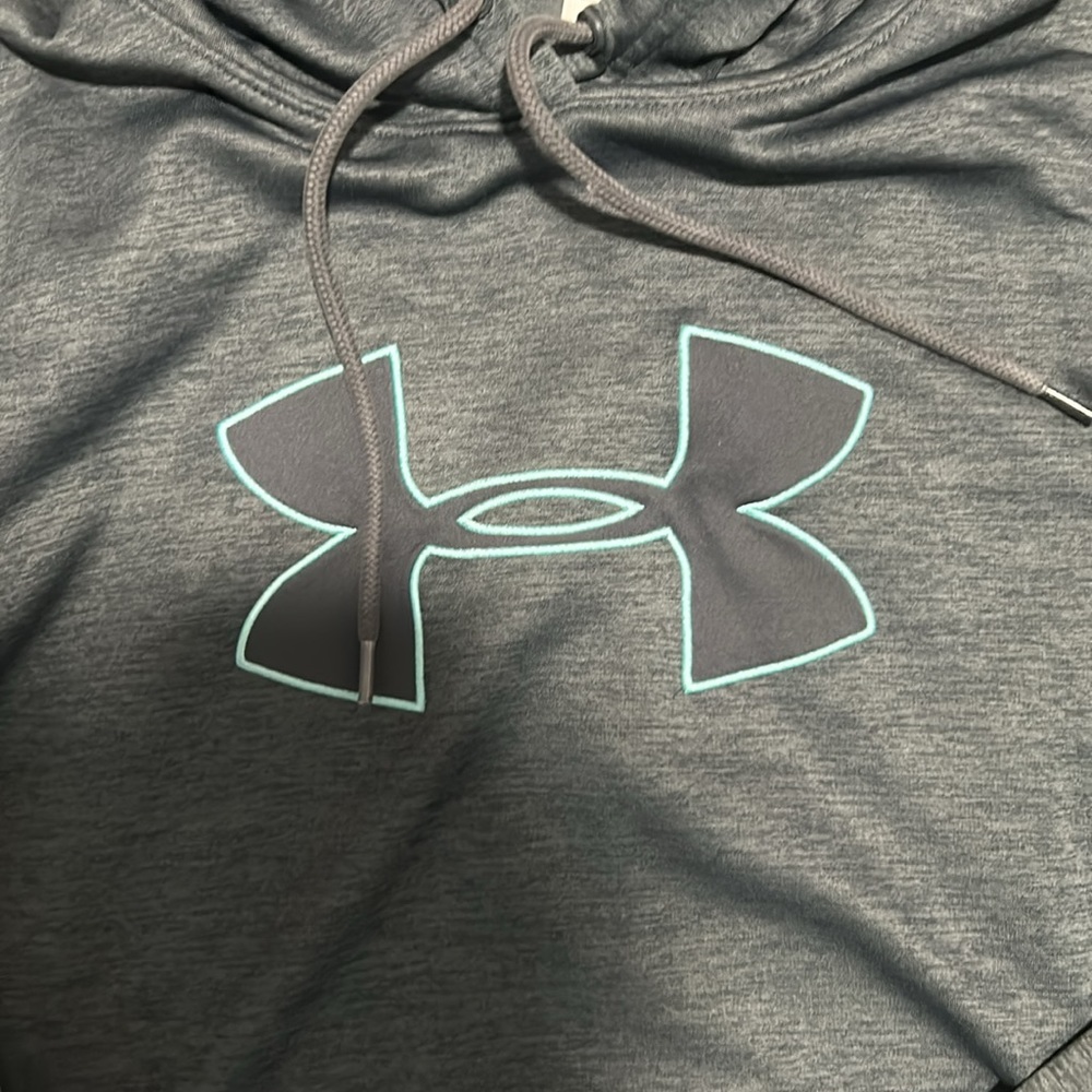 Under Armor Sweatshirt - Picture 3 of 3